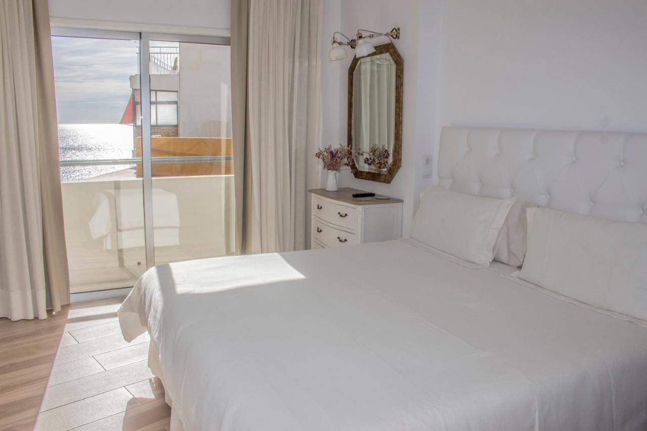 Beachfront Apartment In Fuengirola With Sea Views Exteriér fotografie