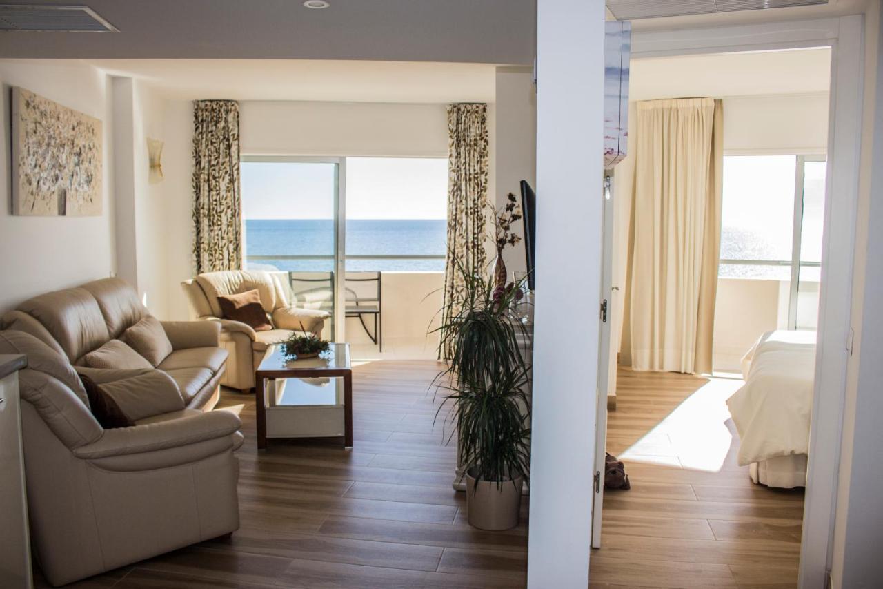 Beachfront Apartment In Fuengirola With Sea Views Exteriér fotografie