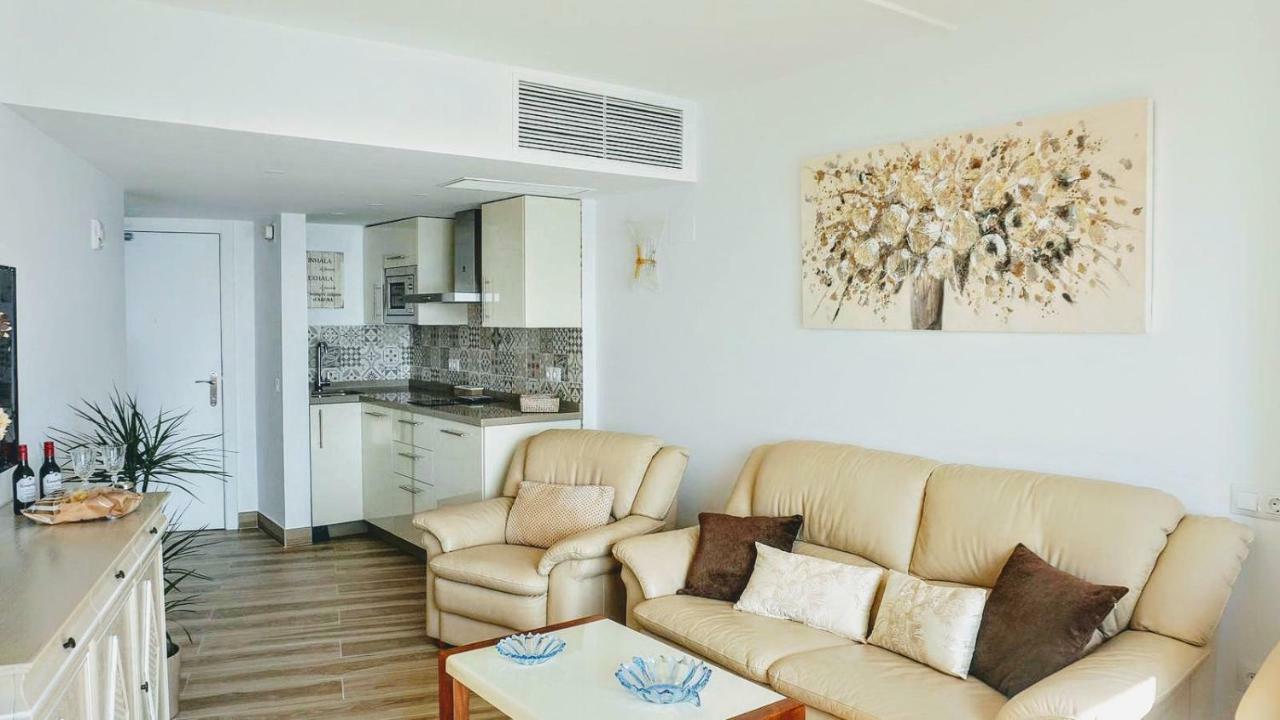 Beachfront Apartment In Fuengirola With Sea Views Exteriér fotografie